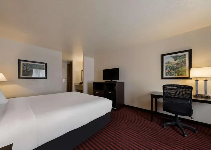 Best Western Salinas Valley Inn & Suites
