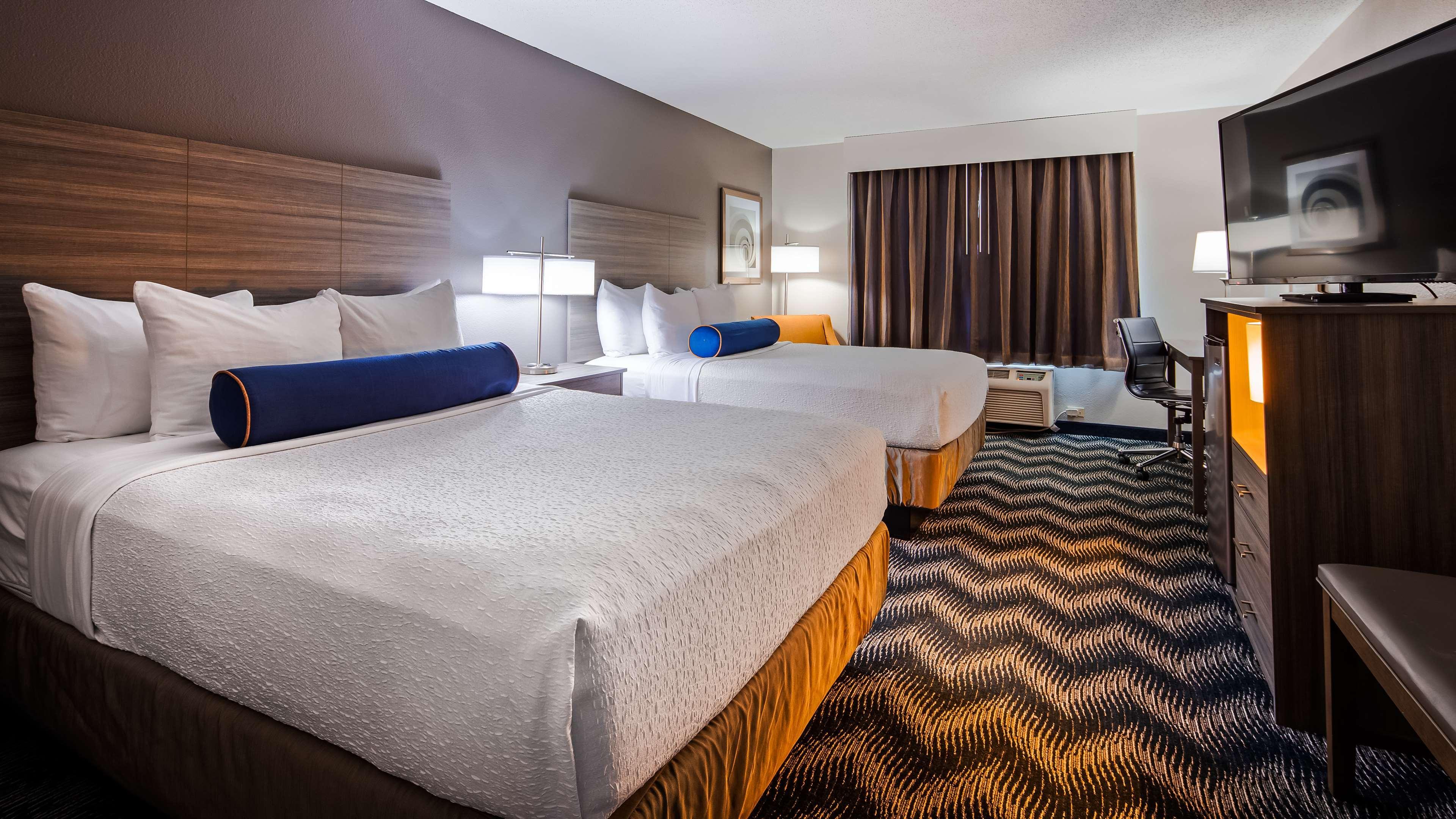 Western Valley & Hotel Salinas