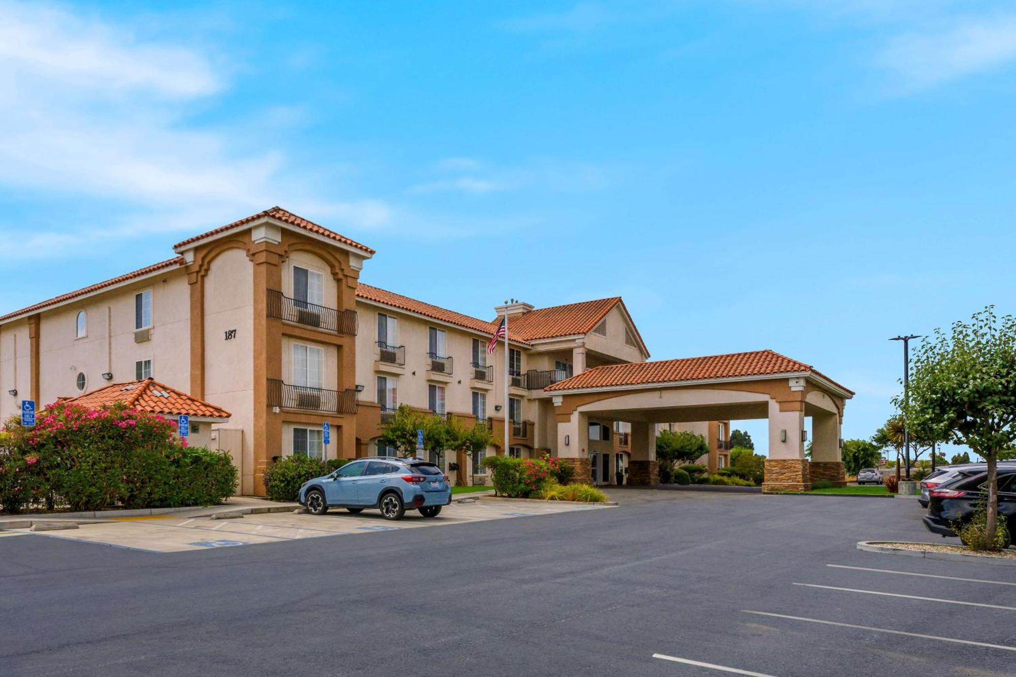 Western Valley & 3* Salinas