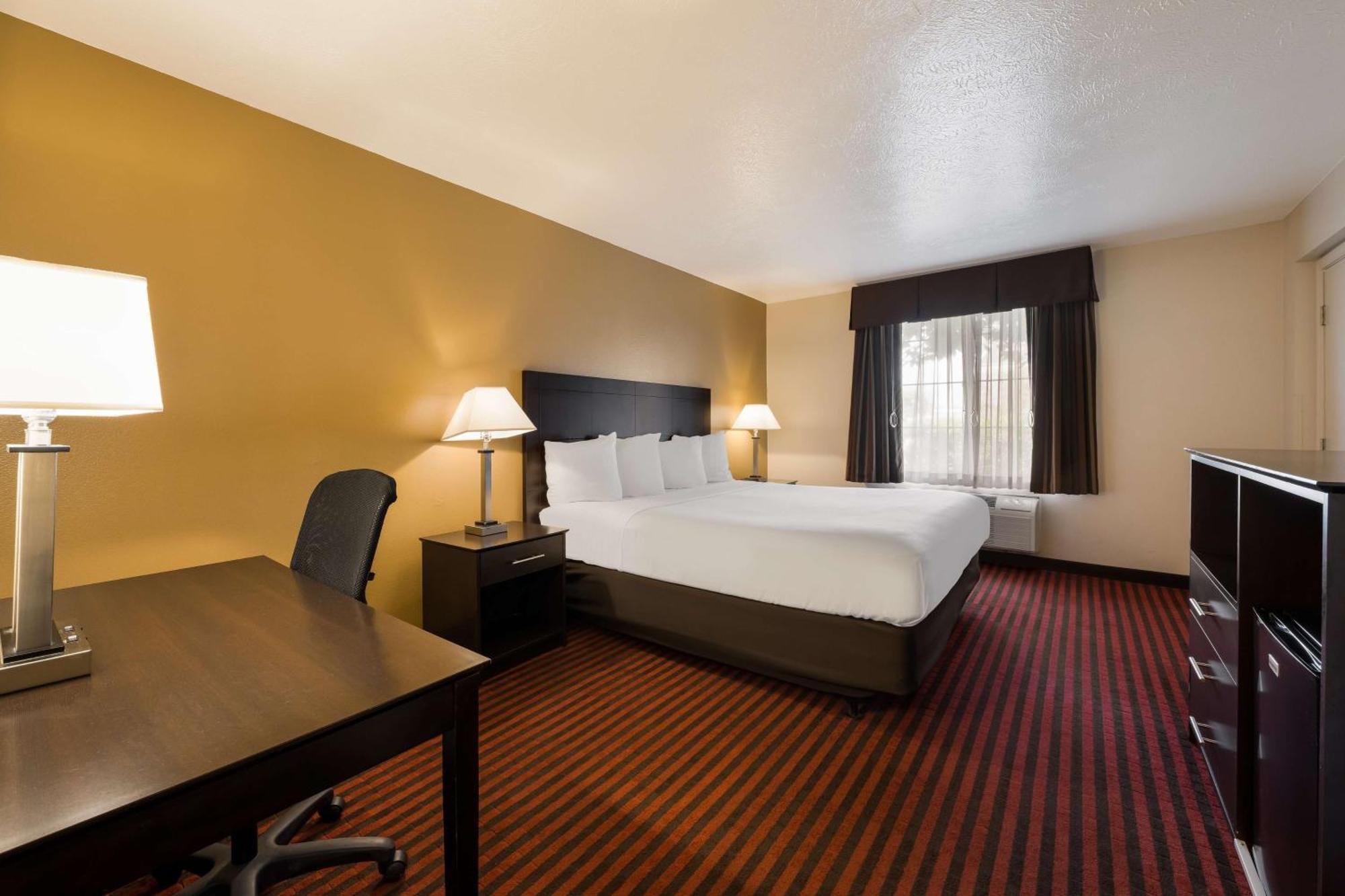 Hotel Western Valley & 3*