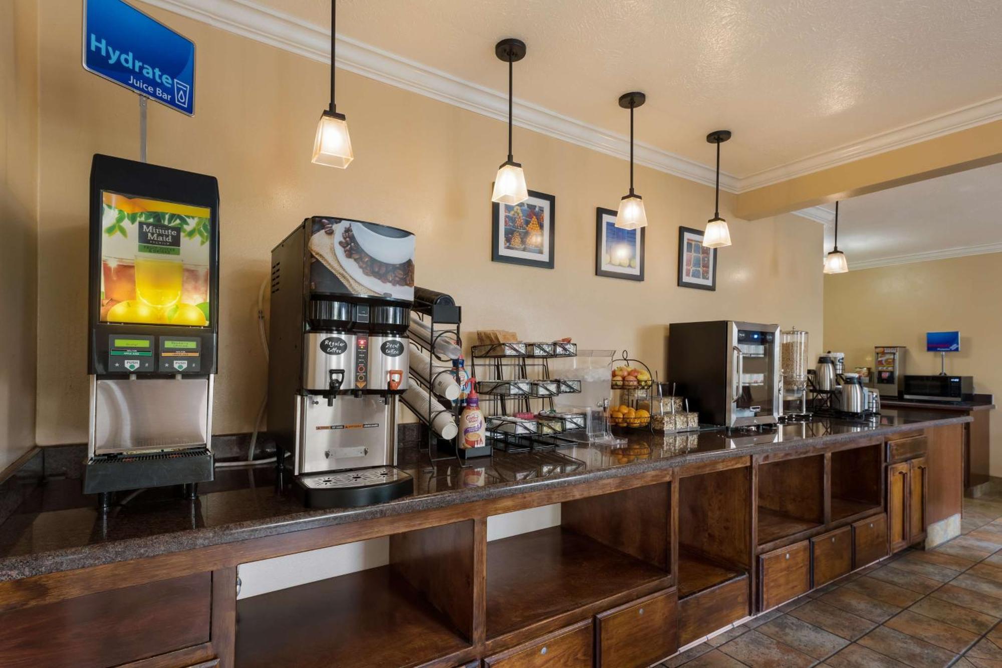 Hotel Western Valley &