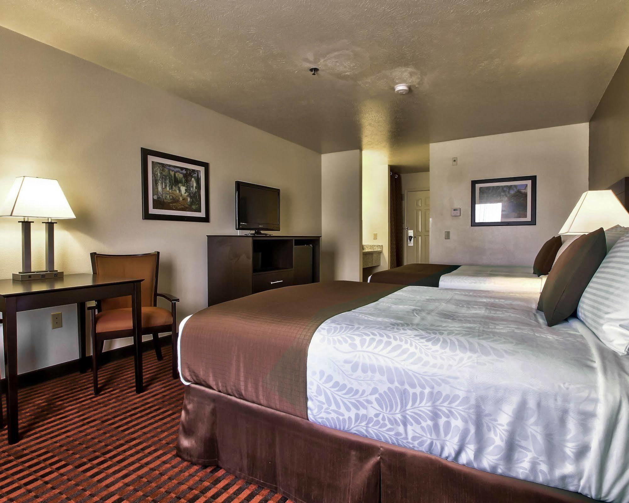 Hotel Western Valley &